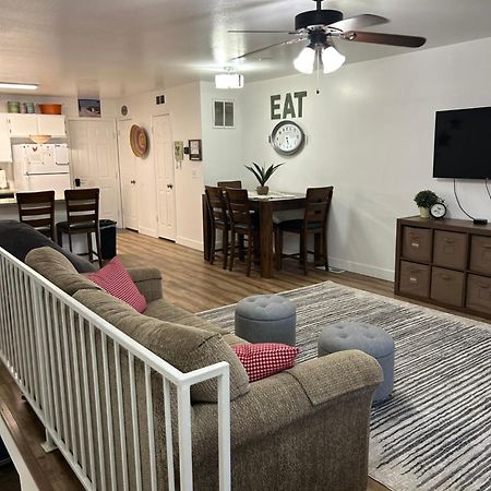 Red Hen Rental - 2 Bed With 1 Full Bath 1 Half Bath Full Kitchen Cedar City Luaran gambar
