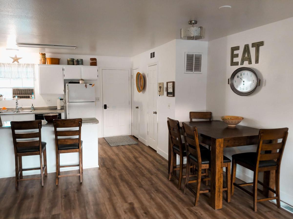 Red Hen Rental - 2 Bed With 1 Full Bath 1 Half Bath Full Kitchen Cedar City Luaran gambar